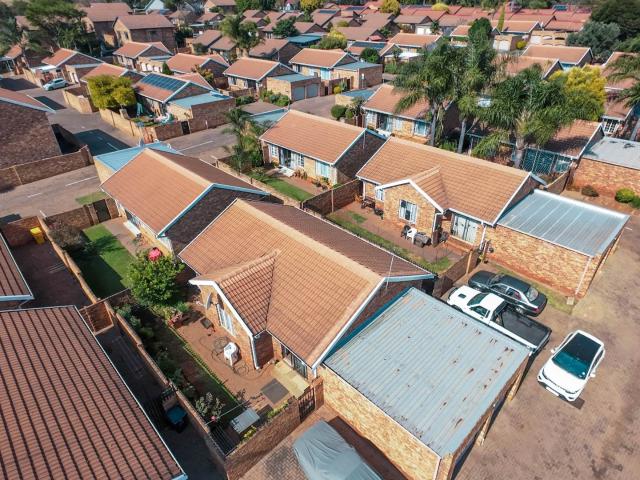 Townhouse for sale in Centurion