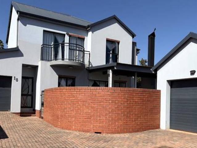 Townhouse for rent in Centurion, Gauteng