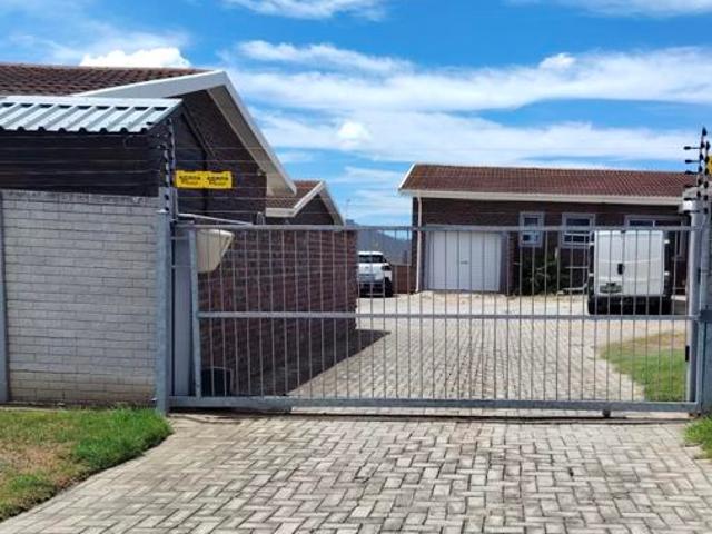 Townhouse for sale in Eastern Cape
