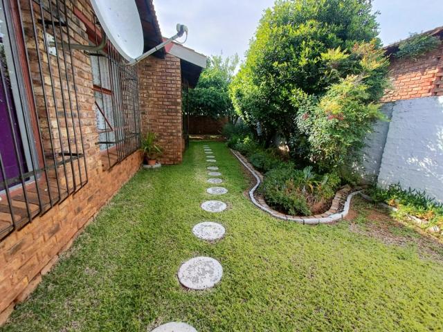 Townhouse for sale in Bloemfontein, Free State