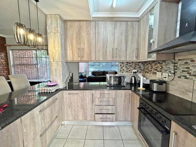 Townhouse for sale in Bloemfontein, Free State