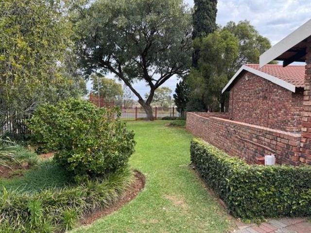 Townhouse for sale in Bloemfontein, Free State