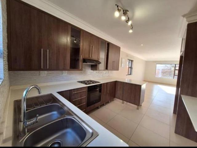 Townhouse for sale in Bloemfontein, Mangaung Metropolitan Municipality