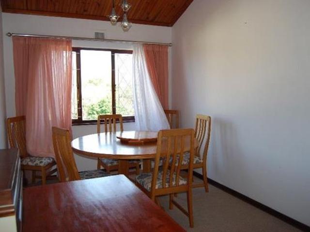 Townhouse for rent in Hibberdene, Hibiscus Coast Local Municipality