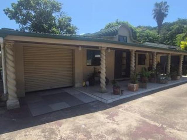 Townhouse for sale in Hibberdene, Hibiscus Coast Local Municipality