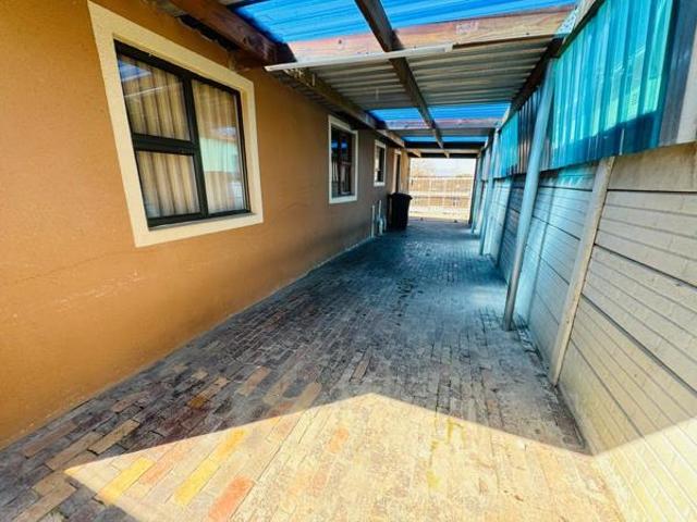 Townhouse for rent in Cape Town, Western Cape