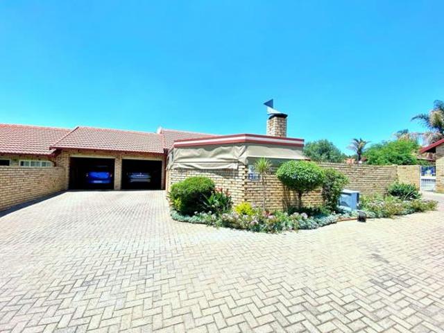 Townhouse for rent in Centurion, Gauteng