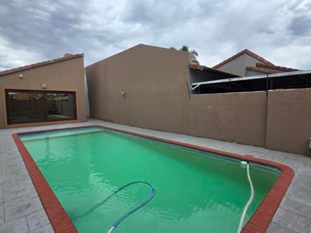 Townhouse for rent in Frances Baard, Northern Cape