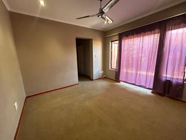 Townhouse for sale in Frances Baard, Northern Cape