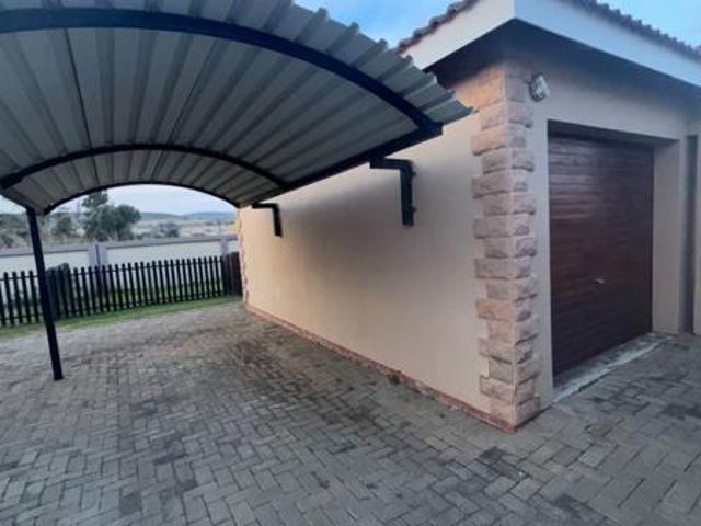 Townhouse for sale in Bloemfontein, Free State