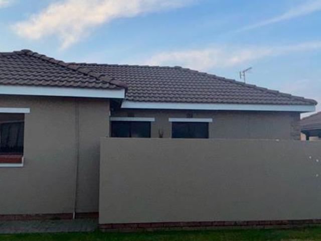 Townhouse for sale in Bloemfontein, Free State