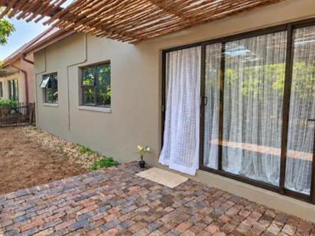 Townhouse for sale in Hoedspruit, Maruleng Local Municipality