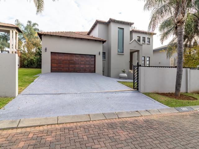Townhouse for sale in Kagiso, Gauteng