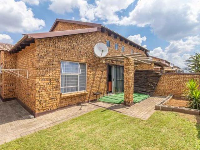 Townhouse for sale in Westonaria, Gauteng