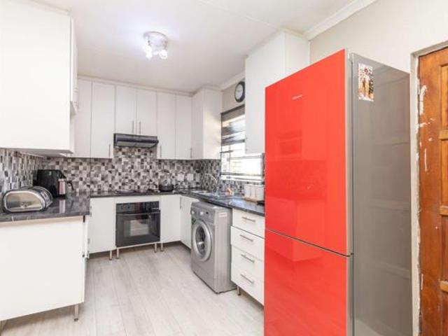 Townhouse for sale in Westonaria, Gauteng