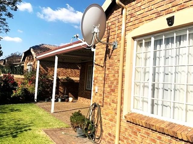 Townhouse for rent in Roodepoort