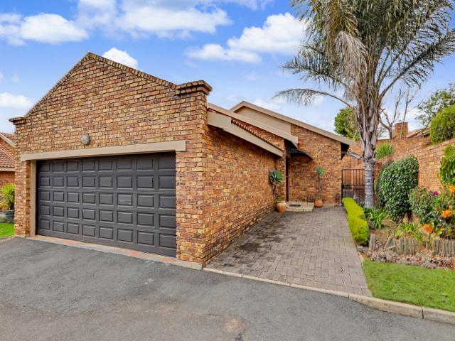 Townhouse for sale in Nooitgedacht, Gauteng