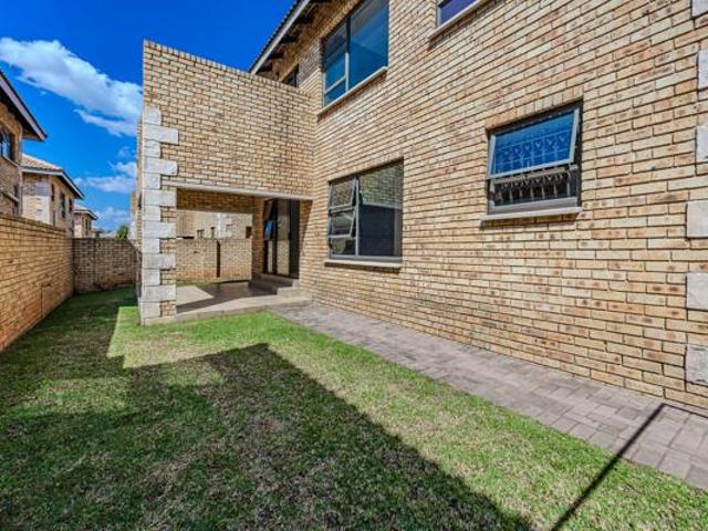 Townhouse for sale in West Rand Garden estates, Westonaria Local Municipality