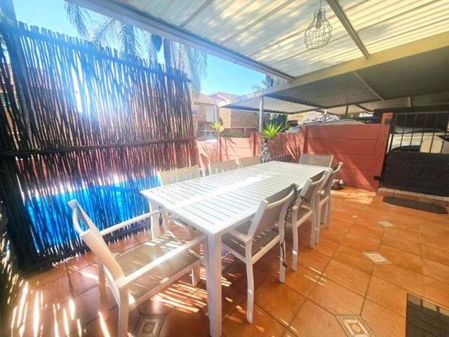 Townhouse for sale in West Rand Garden estates, Westonaria Local Municipality