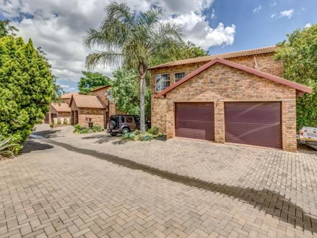 Townhouse for sale in Westonaria, Gauteng