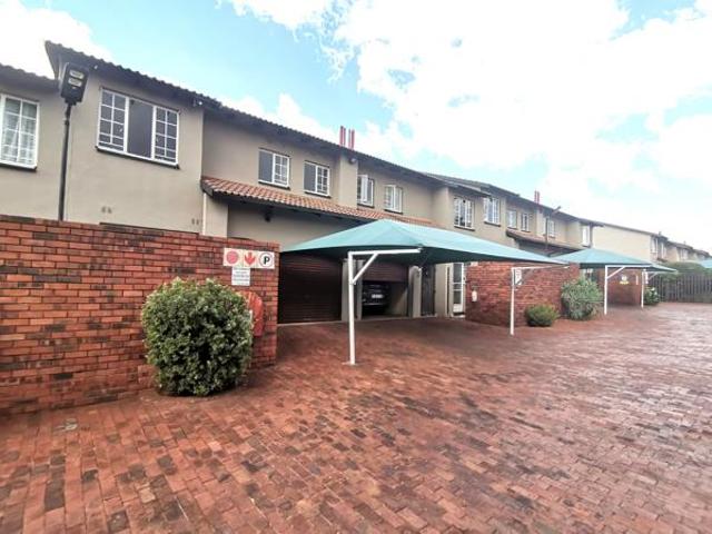 Townhouse for sale in Westonaria, Gauteng