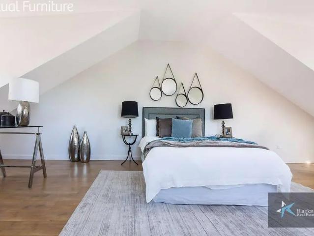 Townhouse for rent in Hookhams Corner, Sydney