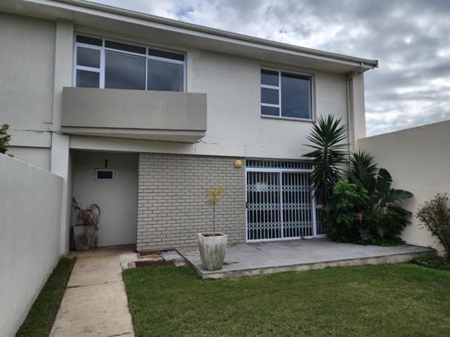 Townhouse for sale in Eastern Cape