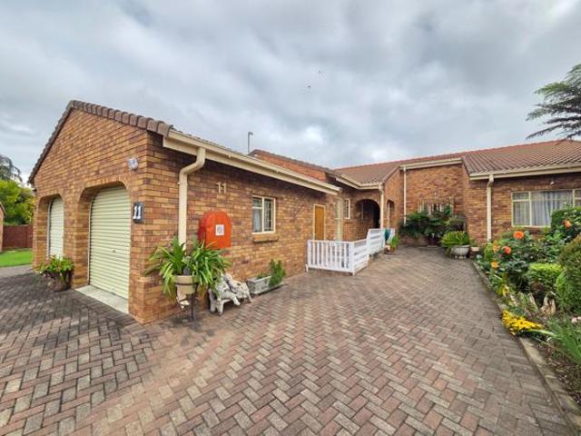 Townhouse for sale in Kwazulu-natal