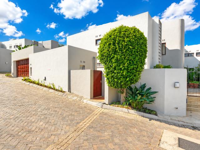 Townhouse for sale in Alexandra, Gauteng