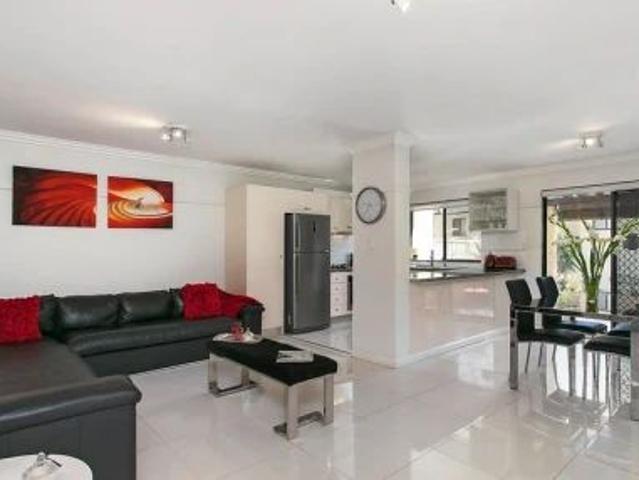 Townhouse for rent in Sydney, New South Wales