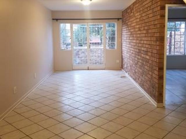 Townhouse for rent in North West