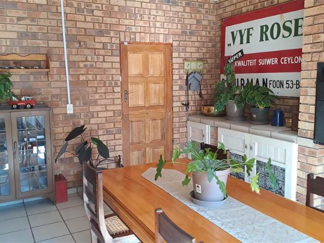 Townhouse for sale in Dr Kenneth Kaunda, North West