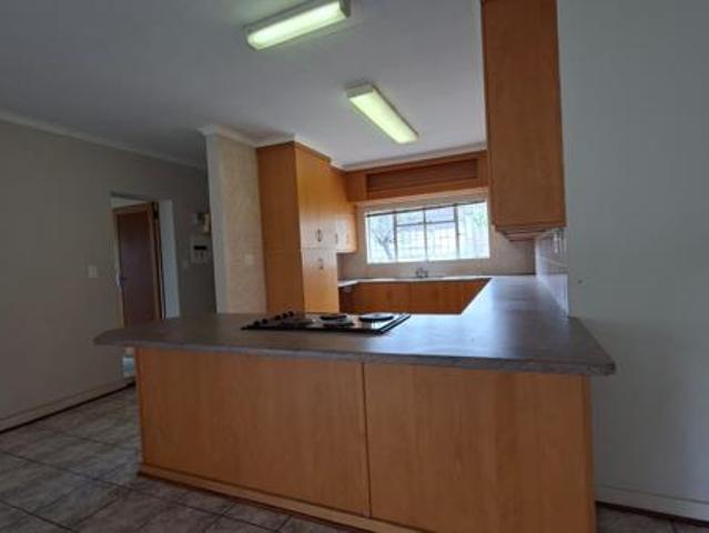Townhouse for rent in Dr Kenneth Kaunda, North West