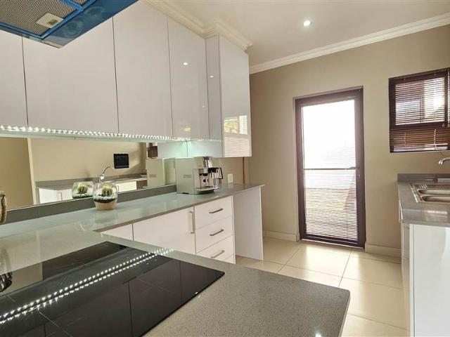 Townhouse for sale in Seaview, Kwazulu-natal