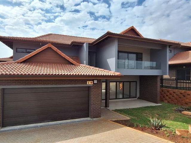 Townhouse for sale in Seaview, Kwazulu-natal