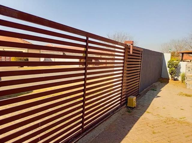 Townhouse for sale in Witbank, Mpumalanga