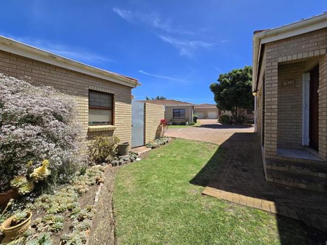 Townhouse for sale in Cape St Francis, Eastern Cape