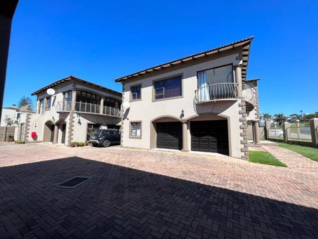 Townhouse for sale in Cape St Francis, Eastern Cape