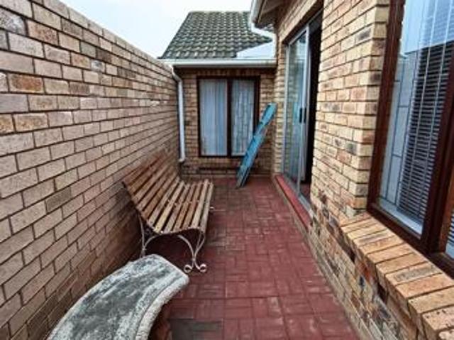 Townhouse for sale in Cape St Francis, Eastern Cape