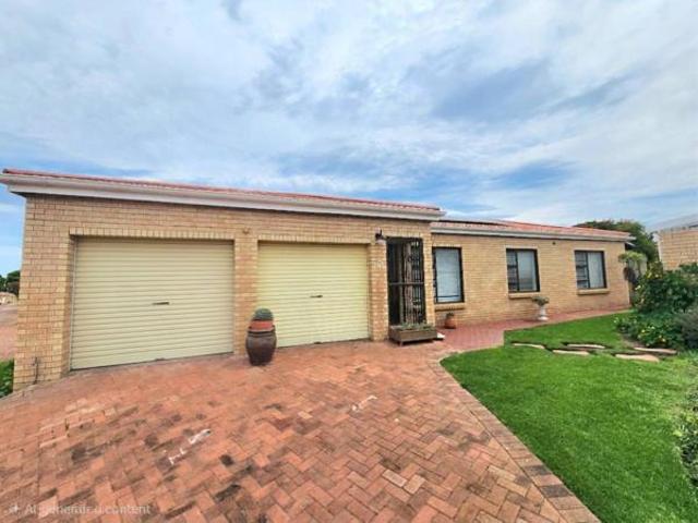 Townhouse for sale in Jeffreys Bay, Kouga Local Municipality