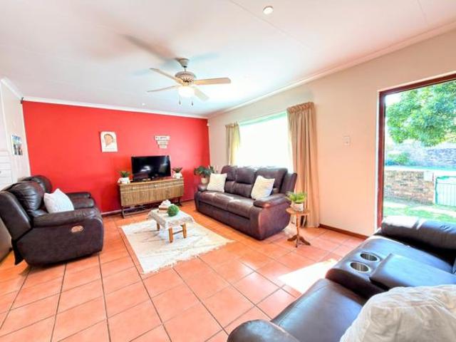 Townhouse for sale in Eastern Cape
