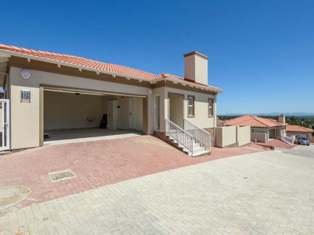Townhouse for sale in Eastern Cape