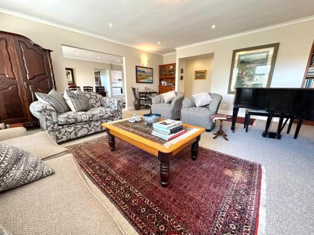 Townhouse for sale in Port Elizabeth, Eastern Cape
