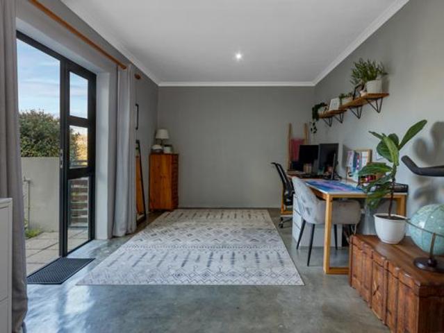 Townhouse for rent in Cape Town, Western Cape