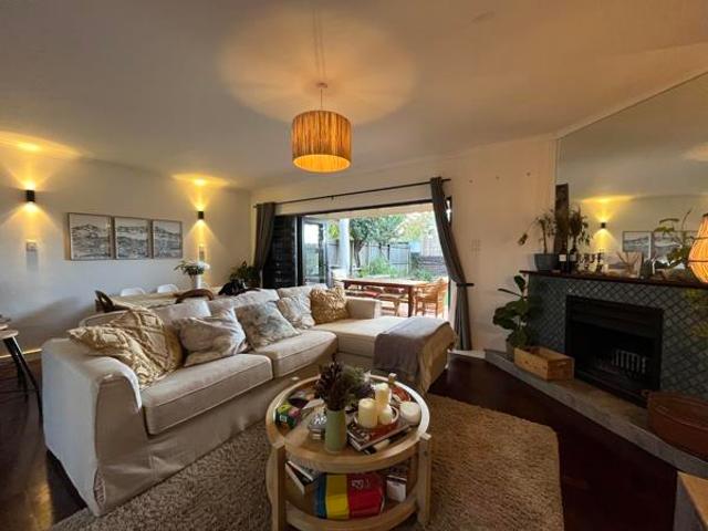 Townhouse for rent in Cape Town, Western Cape