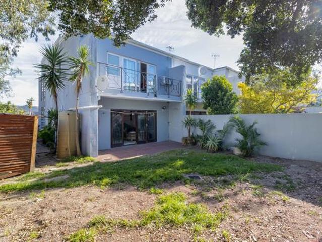 Townhouse for rent in Cape Town, City of Cape Town