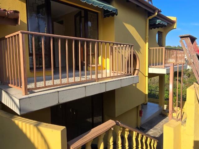 Townhouse for rent in Seaview, Kwazulu-natal