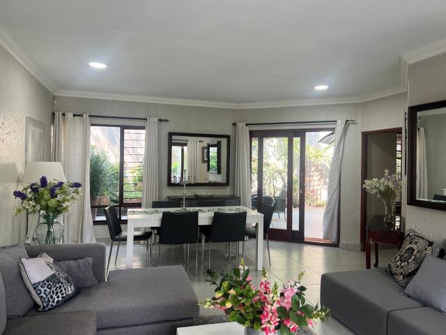 Townhouse for rent in Sandton, City of Johannesburg Metropolitan Municipality