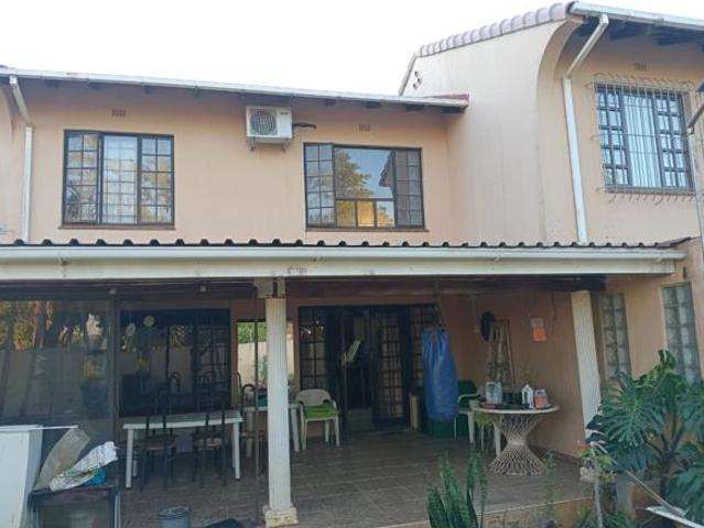 Townhouse for sale in UMhlathuze Municipality, Kwazulu-natal