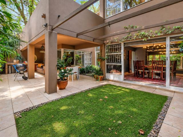 Townhouse for sale in Johannesburg, City of Johannesburg Metropolitan Municipality